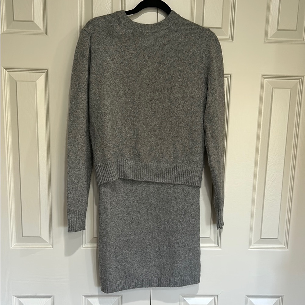 H&M Light Gray Knit Sweater